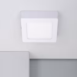 Le Plafonnier LED 6W Carré Aluminium 105x105 mm Slim CCT Sélectionnable Galán SwitchDimm offre un éclairage doux, homogène et ...