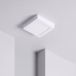Le Plafonnier LED Carré 12W LIFUD 170x170 mm est simple à installer et fonctionne parfaitement comme éclairage central dans n ...