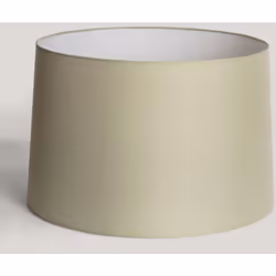 L' Abat-jour de Lampadaire Yuvan ILUZZIA habillera votre lampe de la manière la plus subtile et la plus élégante. Cet écran e ...
