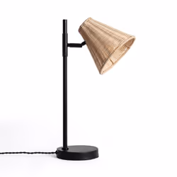 La Lampe à Poser Métal et Rotin Cesto allie design et matériaux de très bonne qualité . De par sa forme et le travail effectu ...