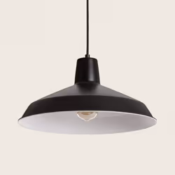 La Suspension Métal Meistter a un design rétro-industriel et simple qui vous permet de la placer dans une grande variété de p ...