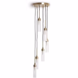 La suspension Iraide 6-Focus en métal et verre deviendra le centre de toutes les attentions. C'est le complément parfait pour ...
