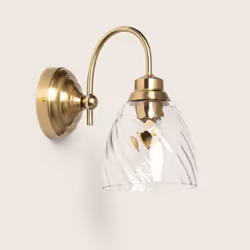 L' Applique Murale Métal et Verre Kutja allie un style unique et élégant à des finitions de grande qualité. Ce type de lampe ...