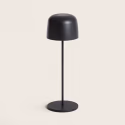 La Lampe à Poser LED 1,2 W Extérieure Portative Aluminium avec Batterie Rechargeable Wink allie un design moderne à des finit ...