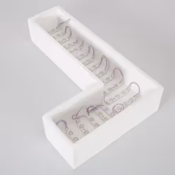 La Chaîne de 20 Modules LED 24W IP65 24V DC pour Enseignes Publicitaires offre un type d'éclairage très homogène et décoratif ...