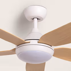 Le Ventilateur de Plafond Silencieux Dokós 122 cm 35 W intègre une source lumineuse avec technologie LED et CCT d'une puissan ...