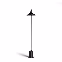 Éclairez votre jardin avec élégance en utilisant la Balise LED Extérieure de Rowel, de 6W et 60 cm. Fabriquée avec des matéri ...