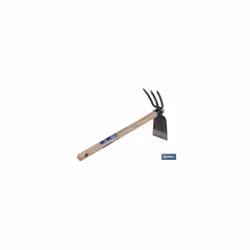 Zacho droit avec 3 dents et poignée 80x230mm Le zacho droit est fabriqué en acier inoxydable de haute qualité qui offre une p ...