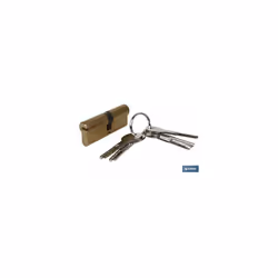 Cylindre de sécurité à double embrayage 30/40 L. Long-Laiton Mesures : 30 x 40 mm Couleur : Laiton Longueur totale [mm] : 70  ...