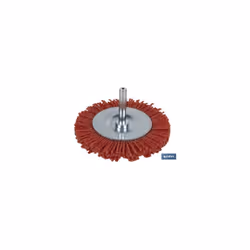 Brosse circulaire 6 mm x ø75 nylon Diamètre : 75 mm Longueur fibre : 17 mm Diamètre du foret : 6 mm RPM maximum : 4 500 La br ...