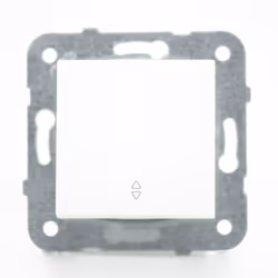 Ce va et vient blanc comprend le mécanisme et le bouton. Vous n'avez plus qu'à l'associer avec une plaque décorative (plastiq ...