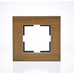 Cette plaque de finition bois massif noix 1 poste 84x87x10mm est en véritable bois massif avec un veinage de qualité. Différe ...