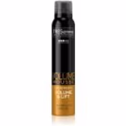 Le produit fixant TRESemmé Volume & Lift donne la forme et le volume souhaités à votre coiffure.