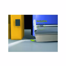 Description générale Le bas de porte pivotant Port-O-Mat 3 est conçu en aluminium naturel et muni d'une lèvre en PVC ultra so ...
