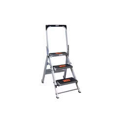 HAUTEUR DEBOUT : 2,7 m HAUTEUR MAX. : DE TRAVAIL : 4,7 HAUTEUR MAX. DE TRAVAIL : 4,7 Informations techniques : Facile et sûr  ...