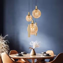 Description Cette lampe à suspendre stylée convainc par sa forme marquante et sa fonction bien pensée. Le design en noir et l ...