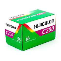 Fujifilm Fujicolor C200 pellicule couleurs 36 clichés