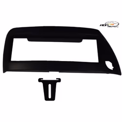 Cette façade vous permettra d'intégrer parfaitement votre autoradio à votre tableau de bord. Compatible avec Ford Ka de 1997  ...