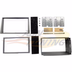 Ce kit d'intégration double DIN vous permettra d'intégrer parfaitement votre autoradio double DIN dans votre habitacle. compa ...