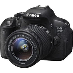 CANON EOS 700D Reflex + 18-55 IS STM