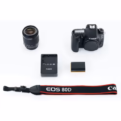 Canon EOS 80D + EF-S 18-55 IS STM Kit d'appareil-photo SLR 24,2 MP CMOS 6000 x 4000 pixels Noir - Vue supplémentaire 7
