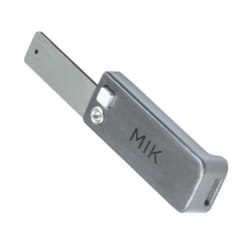 Attache fixation pour plaque adaptatrice Basil Mik