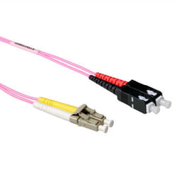 ACT 5m 50/125µm OM4 câble de fibre optique LC SC Bleu