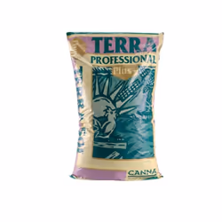 Equipez vous avec le terreau Canna Terra Professional Plus ! C'est un terreau très pur, idéal pour vos plantes ! Associez à l ...