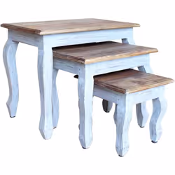 Ces tables gigognes en bois de style ancien au design élégant ajouteront une touche sophistiquée à votre intérieur. Fabriquée ...