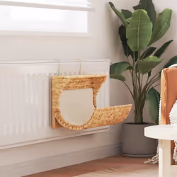 Description générale Ce lit confortable deviendra l'endroit préféré de votre petit ami velu pour se détendre. Conçu avec un c ...