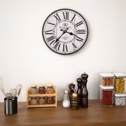 Notre horloge murale de style rétro sera un excellent supplément à la décoration de votre cuisine ou salon. L'horloge a un ca ...