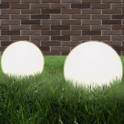 Cet ensemble de 2 lampes à LED sous forme de boule est un éclairage décoratif parfait pour les jardins, les patios, les allée ...