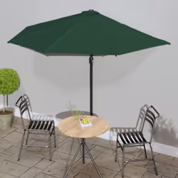 Cet élégant parasol de balcon est parfait pour créer de l'ombre et vous protéger des rayons UV nocifs. Fabriquée en polyester ...