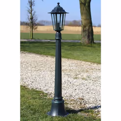 Description générale Cette lampe de jardin vert foncé est fabriquée en aluminium et en verre clair. Elle est conçue pour accu ...
