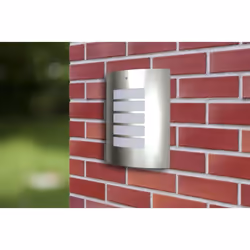 Cette applique de jardin sera un appareil idéal pour éclairer votre espace de vie extérieur. Cette applique a un boîtier en a ...