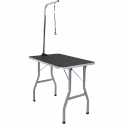 Cette table de toilettage est parfaite pour la maison ou pour toiletteurs nomades, pour les expositions de chiens etc. Il dis ...