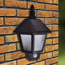 Cette lampe murale solaire est un éclairage décoratif parfait pour les jardins, les patios, les allées et les balcons. Elle p ...