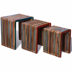 Cet ensemble de 3 tables gigognes colorées en bois de teck recyclé est un accessoire intemporel pour votre maison. Les tables ...