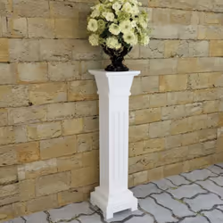 Description générale Cet élégant pilier pour plantes en blanc antique, avec ses lignes épurées et son design classique, fera  ...