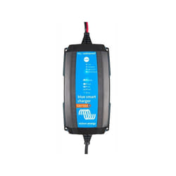 Chargeur de batterie au plomb et lithium-ion Blue Smart IP65 24V / 13A + prise cee 7/17- victron