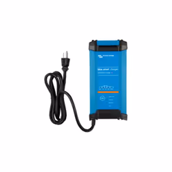 Chargeurs de batterie 12V et 30A en une sortie à haute performance (94%) Le Blue Smart VICTRON IP 22 dispose de la fonctionna ...