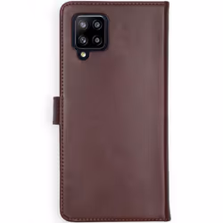 Selencia A426B37818404 coque de protection pour téléphones portables 16,8 cm (6.6") Folio porte carte Marron