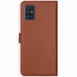 Selencia A515F38524305 coque de protection pour téléphones portables 16,5 cm (6.5") Folio porte carte Marron