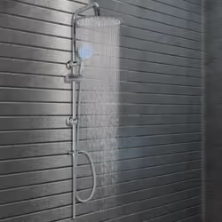 Cet ensemble de douche à deux pommes de douche est la solution idéale pour une expérience de douche luxueuse avec une pomme d ...