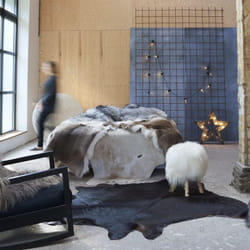 vidaXL Tapis en peau de vache véritable Noir 150 x 170 cm - TU