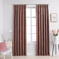 Nos élégants rideaux en velours auront fière allure dans votre salon, votre chambre à coucher, votre bureau, etc. Ils vous do ...