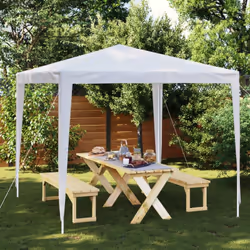 Notre tente de réception sera un excellent endroit pour divertir votre famille et vos amis lors de toute sorte de fêtes et de ...