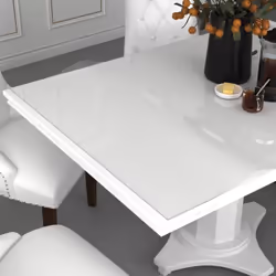 Ce protecteur de table rectangulaire, d'une épaisseur de 2 mm, convient aux tables et aux sols à l'intérieur de la salle à ma ...