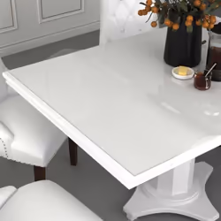 Ce protecteur de table carrée, d'une épaisseur de 2 mm, convient aux tables et aux sols à l'intérieur de la salle à manger, d ...