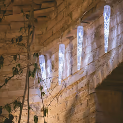 La Guirlande Lumineuse Extérieure LED Blanc Froid de 5,7 m est un élément de décoration parfait pour éclairer n'importe quel  ...